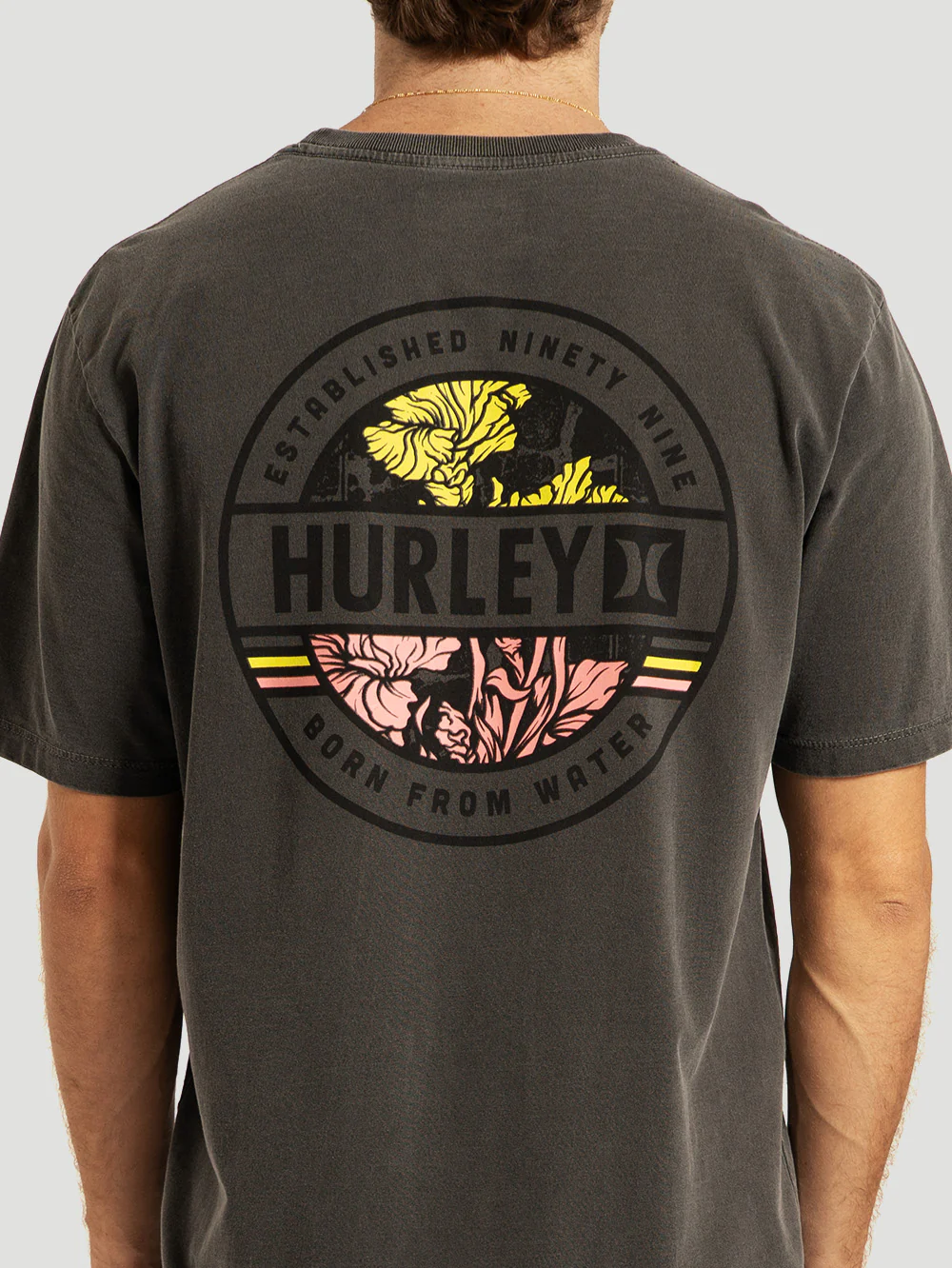 Camiseta Especial Preta Hurley Sticker - Image 4