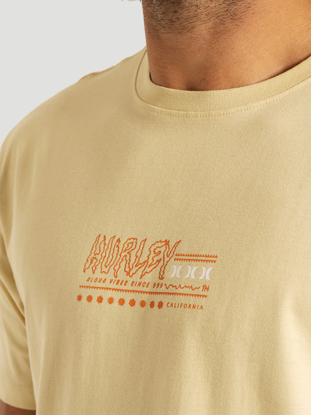 Camiseta Manga Curta Bege Hurley Psyko - Image 4